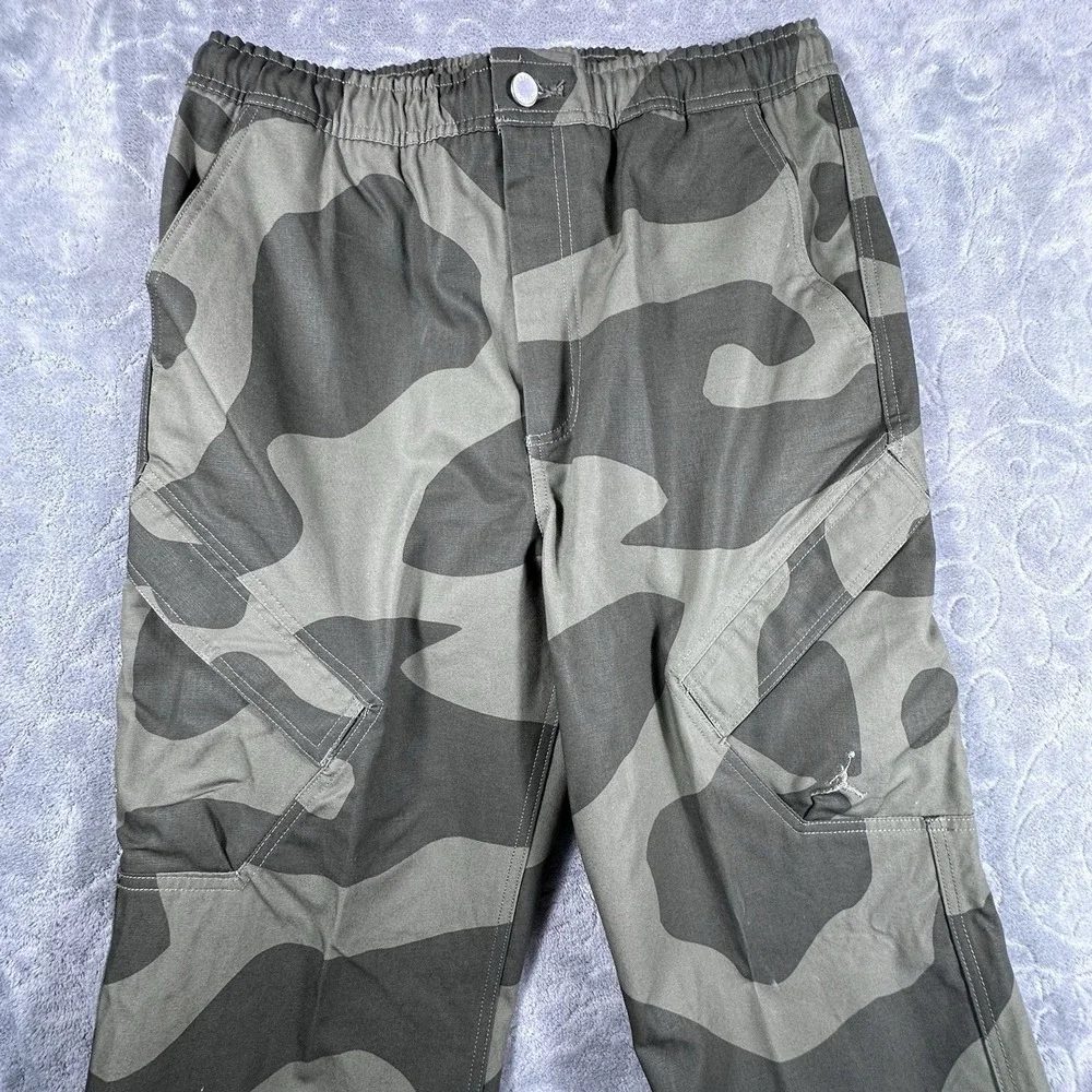 Jordan Essentials Chicago Pants Mens Medium Green Camo Utility Cargo 32x32